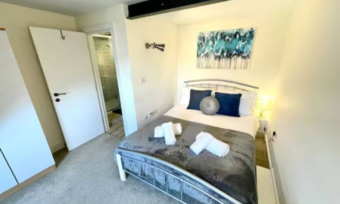 Bishop's Stortford Apartment | Executive Apartment Perfect for Contractors or Pilots