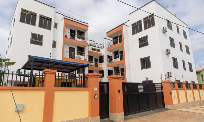 Accra Apartment | Executive Large Room with Ensuite
