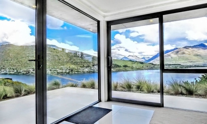 Frankton Apartment | Executive Living in Bluewater