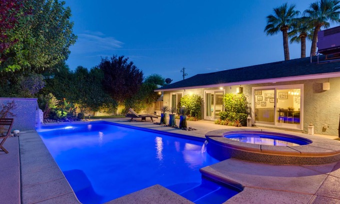 McNeil Estates House | Executive Monthly Rental in the heart of Las Vegas with resort like backyard