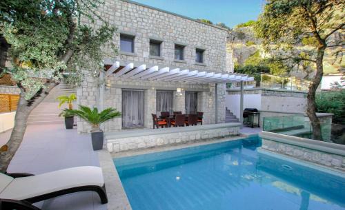 Pefkos Villa | Executive Rhodes Villa Villa Barbie 2 Bedroom With Sea Views Pefkos