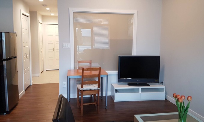Lower Lonsdale Apartment | Executive Studio Lower Lonsdale