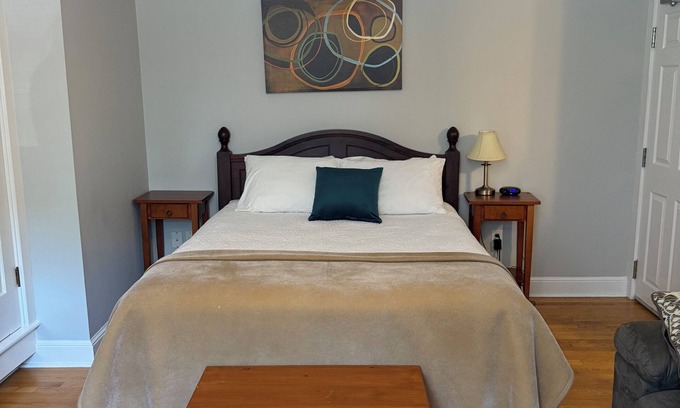 Waterford Valley Apartment | Executive Studio Apartment Downtown St. John's, Midstream Manor Studio 3
