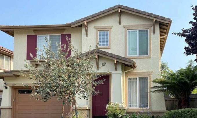 Goleta House | Executive Vacation home near beach &UCSB
