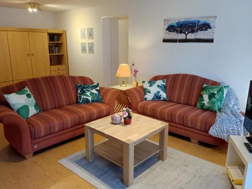 Allmannsdorf Apartment | Exklusive Lage - Wohnung mit schönem Garten - Hämmerle Yellow