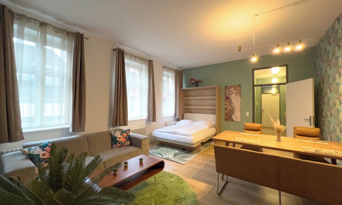 Old Town Apartment | Exklusives City Apartment Flowers