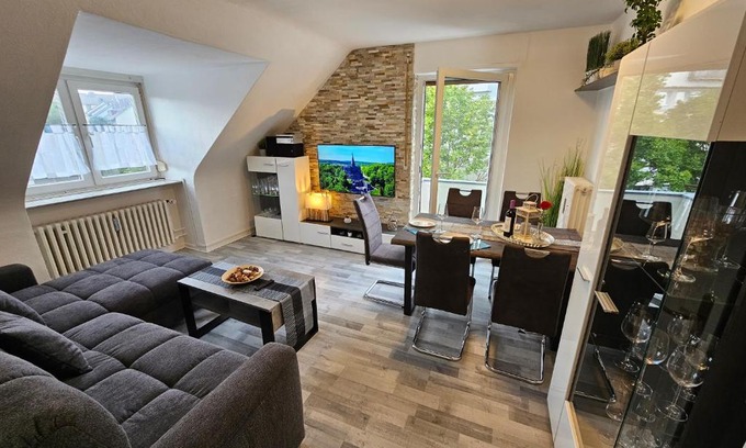 Wesertor Apartment | Exklusives und helles Dachgeschoss-Apartment No 3 im Zentrum von Kassel, schnelles 1Gbit Internet, Geschirrspüler, Boxspringbetten