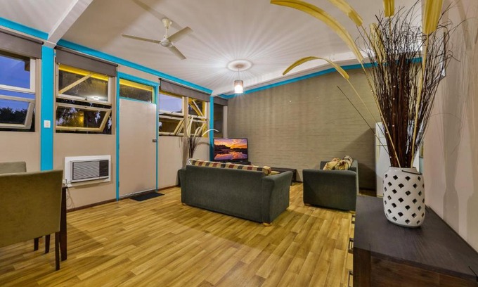 Exmouth House | Exmouth Villas Unit 37