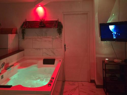 Belfort Apartment | Exotic Spa Balcon Wifi Netlfix Parking
