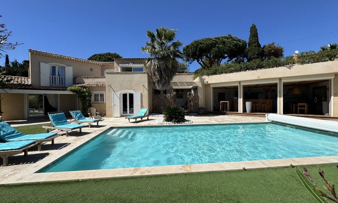 Les Issambres Villa | Exotic villa, large pool house much appreciated by tenants and swimming pool +.