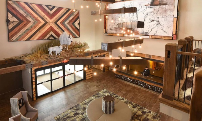 Broken Arrow Hotel | Expanded King Executive, Stoney Creek Tulsa, Massage Chair | 2 Units