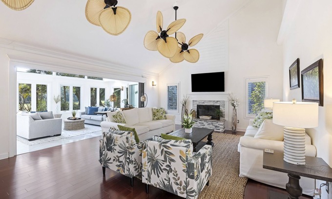 Vanderhorst Plantation House | Expansive 5 bed on Kiawah behind 2nd Gate, Golf Views