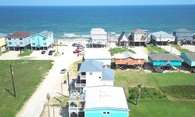 Surfside Beach House | Expansive ocean views from double decks, just steps to beach
