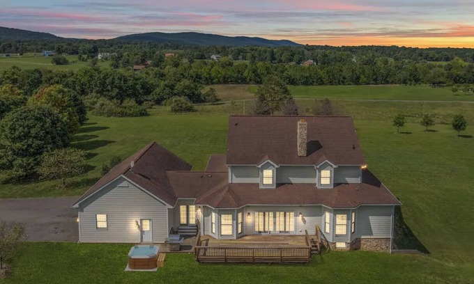 Purcellville House | Expansive Villa w/Hot Tub, Fire Pit, Sleeps 22