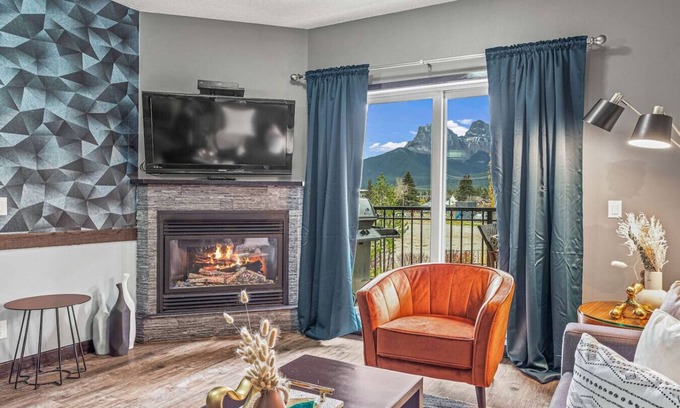 Canmore Condo | Experience Cozy Rockies Escape w/Pool & Hot tub