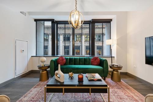 Downtown Chicago Apartment | Experience Downtown Chicago at Millennium - Luxury Apartments in The Loop