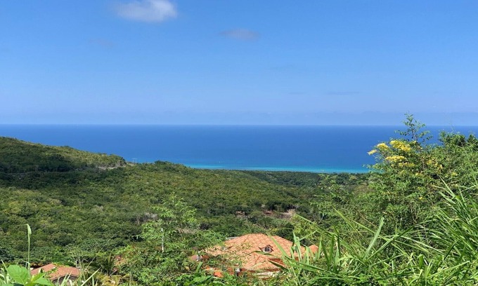 Rhyne Park Village House | Experience Jamaica the way you want to - 1 Bedroom apartment