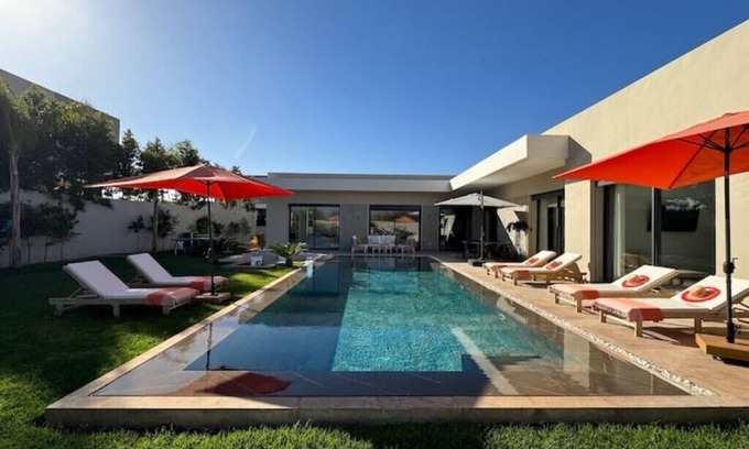 Agdal Villa | Experience Luxury at Palais Annab: Your Marrakech Oasis Awaits!