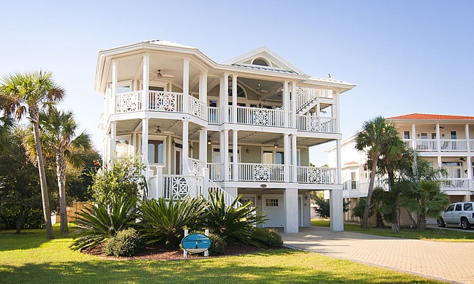 Tybee Island House | Experience Serenity on Tybee Island! One of the finest homes on Tybee!
