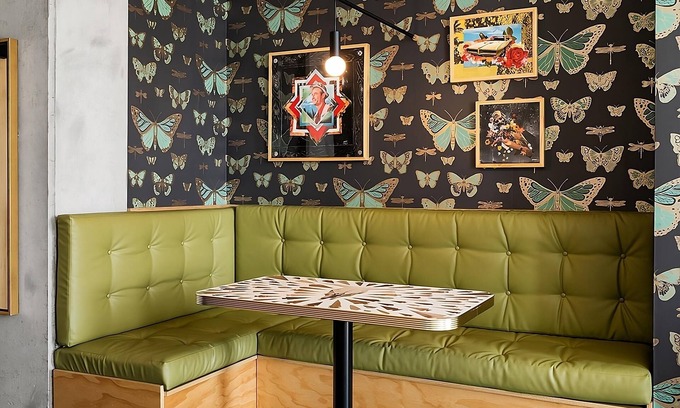 East Cesar Chavez Hotel | Experience Soothing Moments & Luxury! 2 Comfortable Units, City View