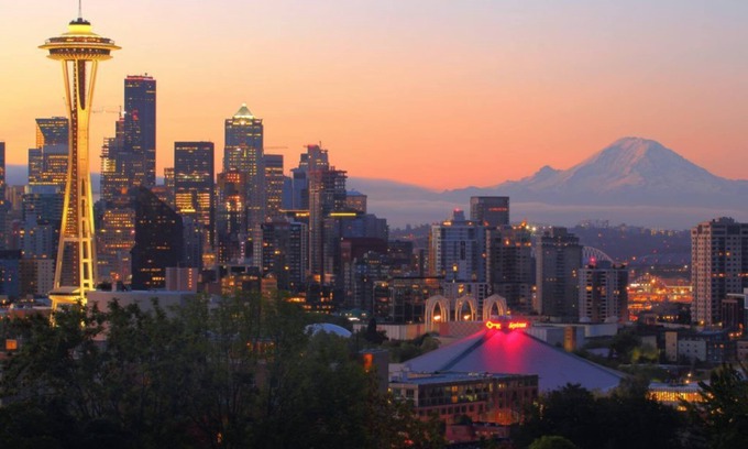 Renton Resort | Experience the PNW! 3 Relaxing Units, Indoor Pool, Near Seattle Aquarium