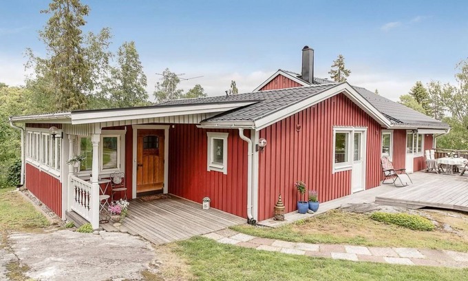 Saltsjo Boo House | Experience the Ultimate in Comfort and Serenity