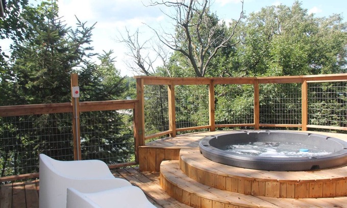 Lansdowne Cabin | Experience the Ultimate Waterfront Luxury Escape with Your Own Private Hot Tub
