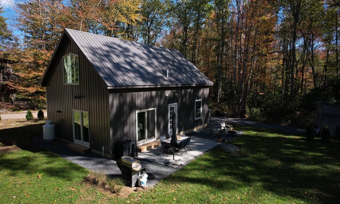 Boothbay House | Experience this stylish and unique stay just 8 minutes from Boothbay Harbor.