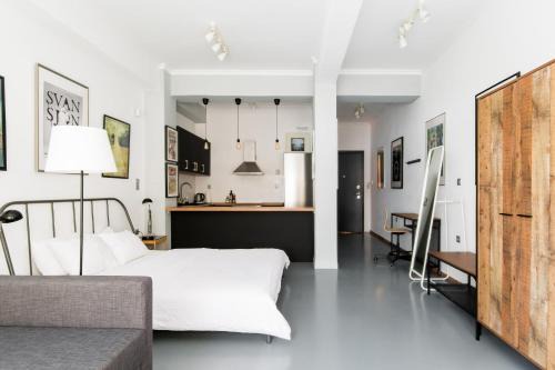 Athens City Centre Apartment | Explore a New Arts District from a Hip Studio Flat