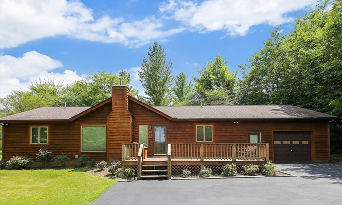 Timberline House | Explore Canaan Valley from Ski Hive!