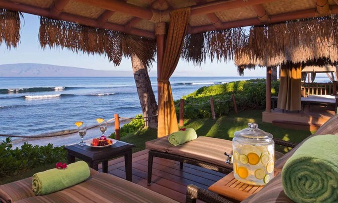 Lahaina Resort | explore 𝐅𝐢𝐧𝐝𝐢𝐧𝐠 𝐌𝐞𝐢𝐥𝐢-Beachfront Kaanapali Resort+Hyatt Amenities