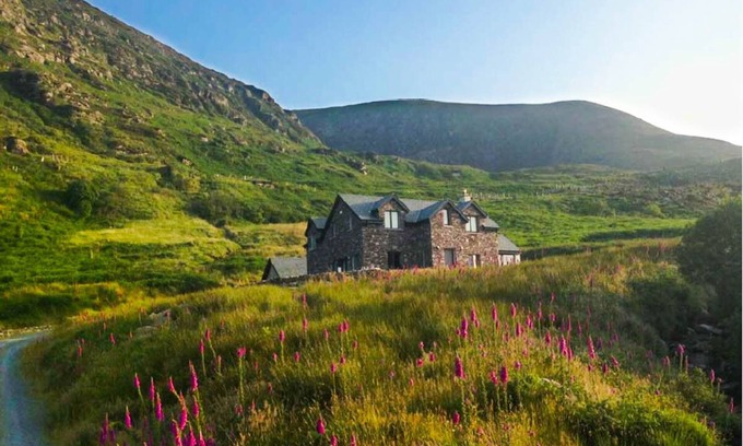 Kells House | Explore the Ring of Kerry and Wild Atlantic Way