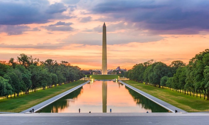 Rosslyn Apartment | Explore the Washington Monument! Hotel Self Parking, Picnic Area, Pet-friendly
