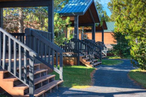 West Yellowstone Cabin | Explorer Cabins at Yellowstone