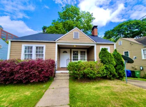 Home Park House | Exquisite 4Bedroom Home-sleep 14