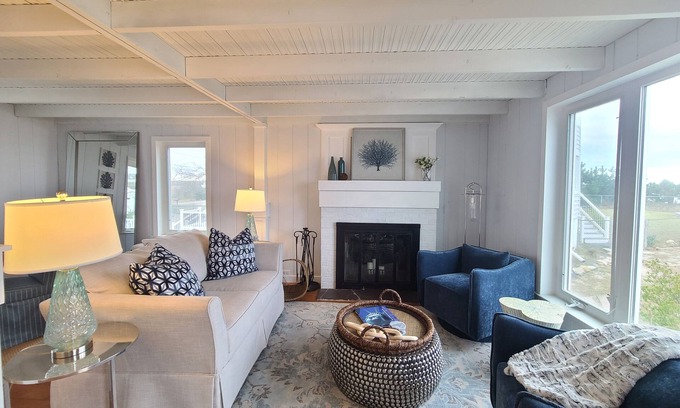 Slaughter Beach House | Exquisite Beachfront Cottage With Panoramic Ocean Viewsn