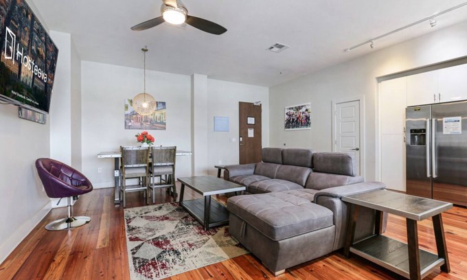 Central Business District Hotel | Exquisite Penthouse in Downtown New Orleans