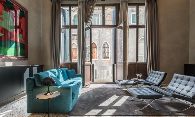 Cannaregio Apartment | Exquisite pied-à-terre with balcony