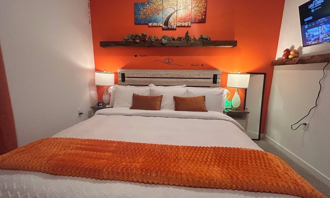 Pumpkin Center House | Exquisite Scandinavian touch private guest suite in newly built neighborhood