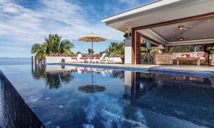 Conchas Chinas Villa | Exquisite villa, Majestic Views, Ideal for Families, Friends & Reunions