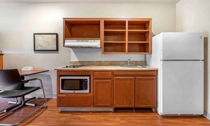 Mentor Hotel | Extended Stay America Select Suites - Cleveland - Mentor