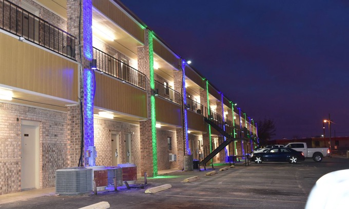 Ira Hotel | Extended Stay Snyder