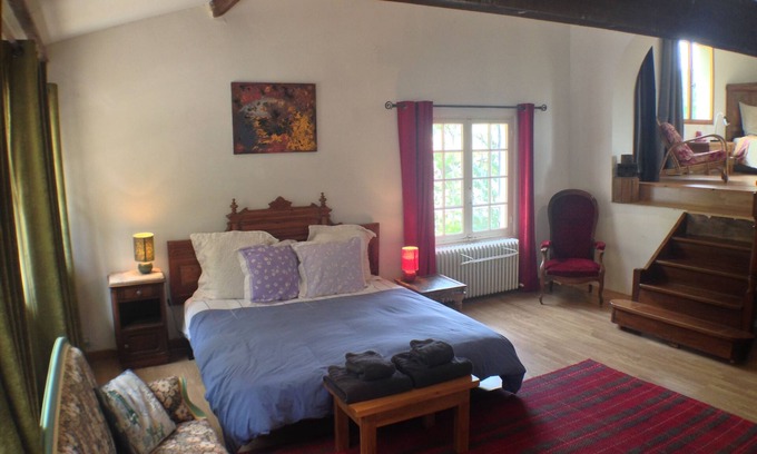 Bedoin Bed & Breakfast | Extra Spacious Grand 2-Bedroom Suite in Famous Village of Bédoin in Provence