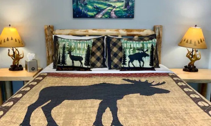 Grants Pass Apartment | Extremely Nice & Very Nice (Rose Studio Unit B)
