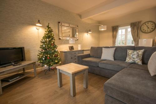 Holestone Moor House | Eyam Cottage - Darwin Lake Holiday Village