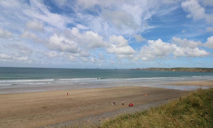 Simpson Cross Cottage | EYNONS COTTAGE, pet friendly, character holiday cottage in Roch