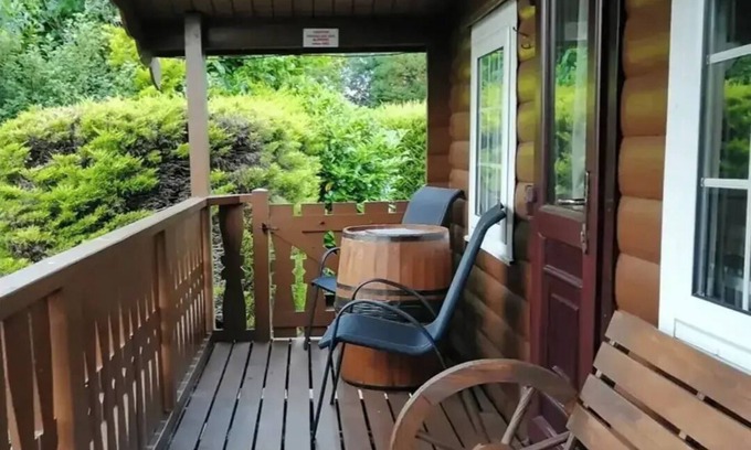 Bronaber Cabin | Eyri (Snowdonia) National Park self contained Norwegian Log Cabin