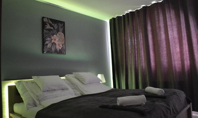 Debrecen Bed & Breakfast | Főnix Design Rooms