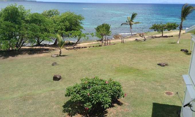 Gros Raisins Apartment | F2 facing the sea . Your holidays Les pieds dans l'eau
