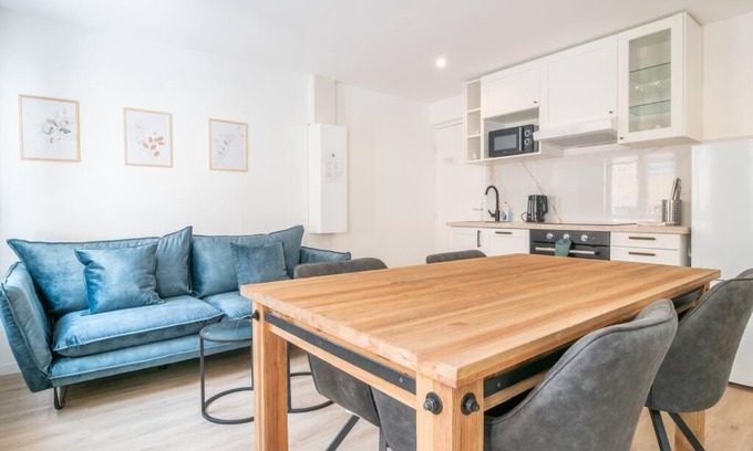 Anatole France Danton Apartment | F2 hypercentre - Proche gare - WIFI gratuite